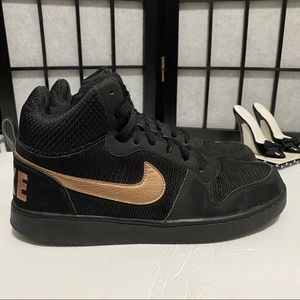 Nike Court Borough Mid Premium Women’s Size 11